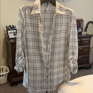 Long sleeve light weight shirt